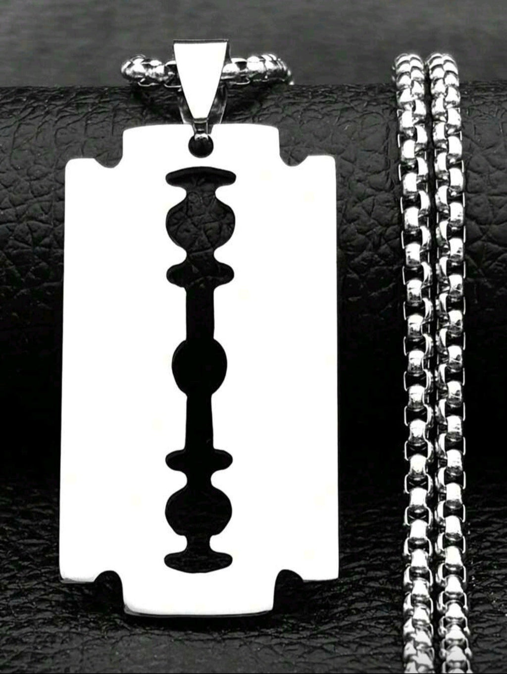 Razor Blade Pendant Necklace – Unisex Stainless Steel Chain Goth Punk Grunge
